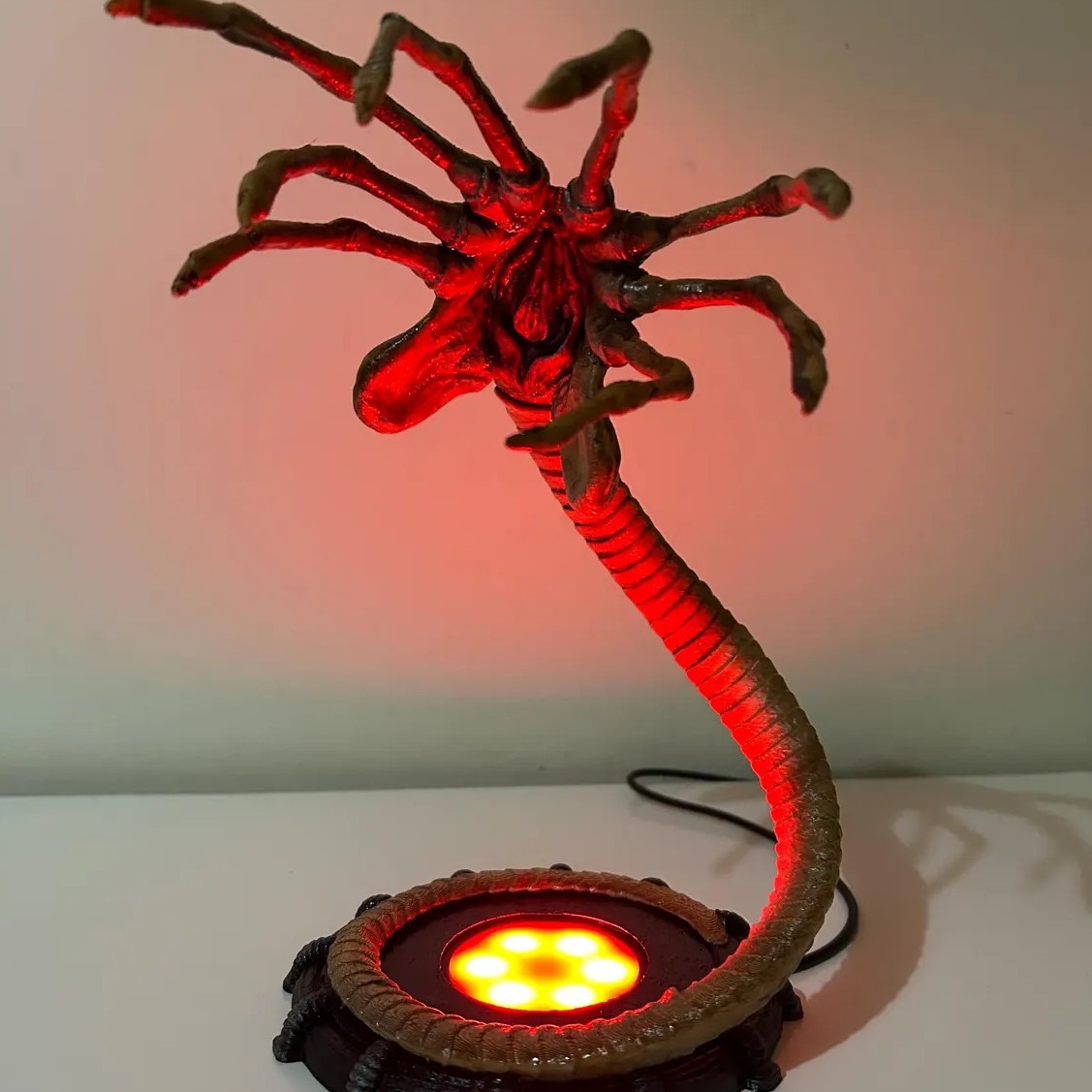 Lampada Notturna Alien Facehug - Lighting Decor Home recensione e prezzo